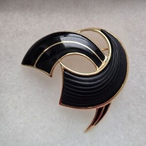 Trifari Black And Gold Mid Century Modern Brooch